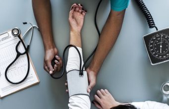 Report calls for NHS to hire more self-employed workers to assist with staffing crisis