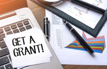 Government announces £20 million in new grants for small businesses