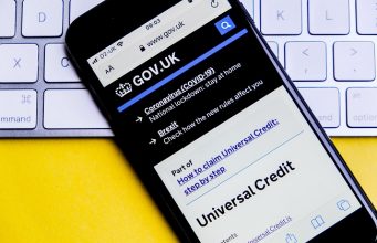 Thousands of self-employed workers could see Universal Credit cut